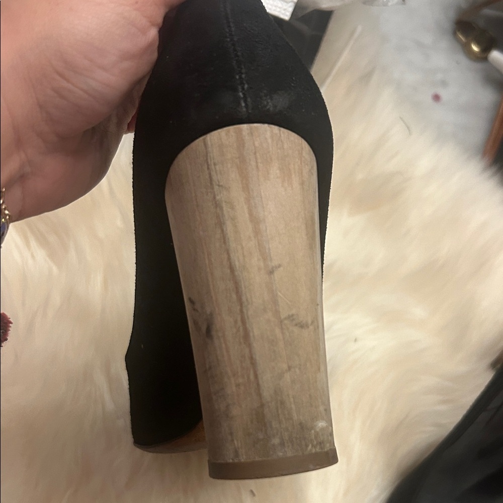 Jimmy Choo Black Suede and Tan Block Heel Pumps Sz 37 - Picture 2 of 7